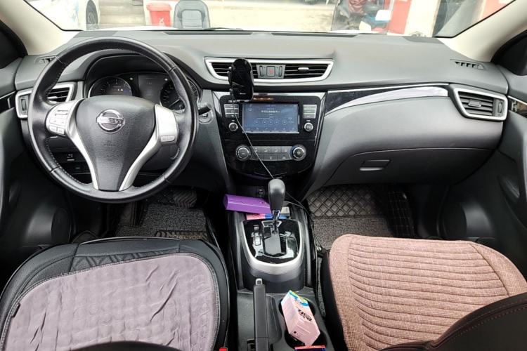 Used Nissan Qashqai 2017 2.0L CVT Luxury Edition China V Standard Center Console
