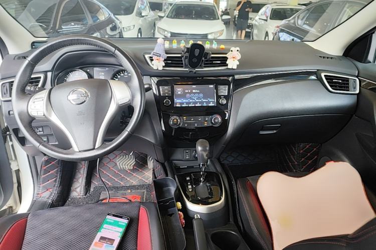Used Nissan Qashqai 2017 2.0L CVT Smart Enjoyment Version China VI Standard Center Console