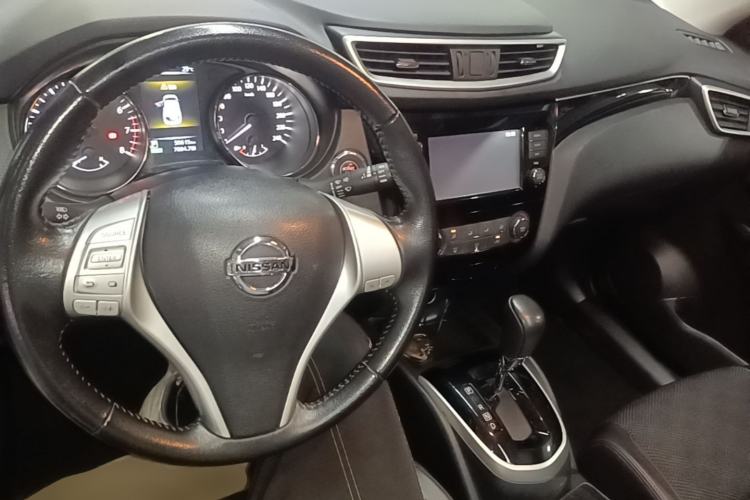 Used Nissan Qashqai 2017 2.0L CVT Luxury Edition China V Standard Center Console