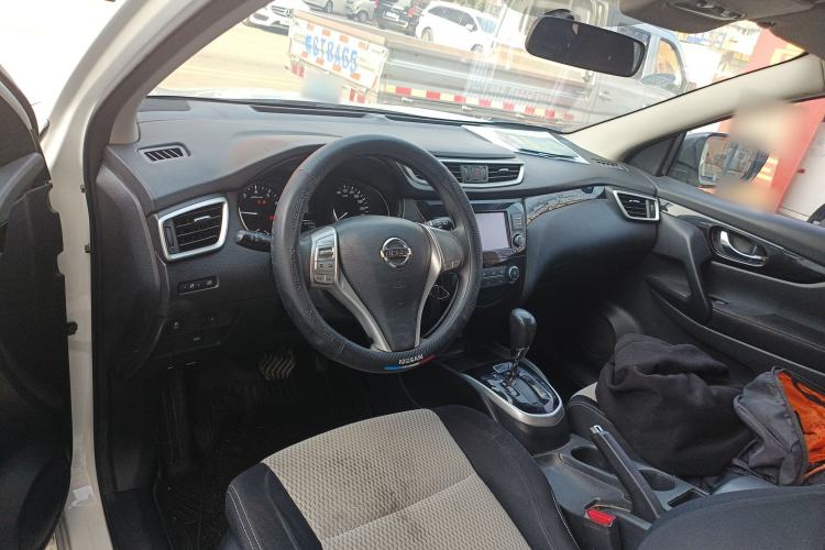 Used Nissan Qashqai 2017 2.0L CVT Elite Edition China V Standard Center Console