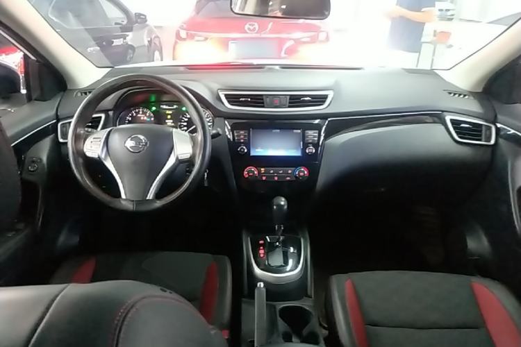 Used Nissan Qashqai 2017 2.0L CVT Smart Enjoyment Version China V Standard Center Console