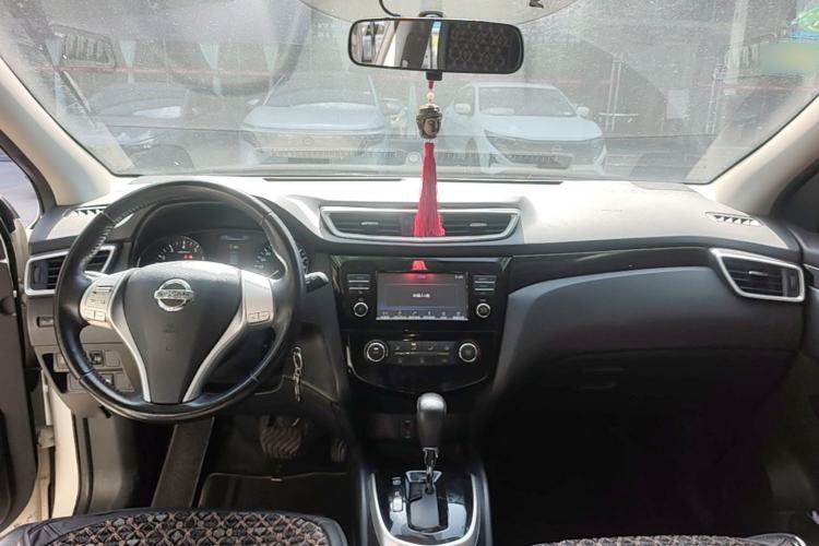 Used Nissan Qashqai 2017 2.0L CVT Smart Enjoyment Version China V Standard Center Console