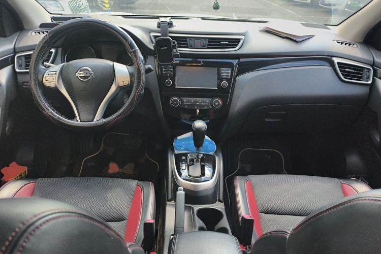 Used Nissan Qashqai 2017 2.0L CVT Smart Enjoyment Version China V Standard Center Console