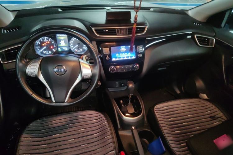 Used Nissan Qashqai 2017 2.0L CVT Smart Enjoyment Version China V Standard Center Console