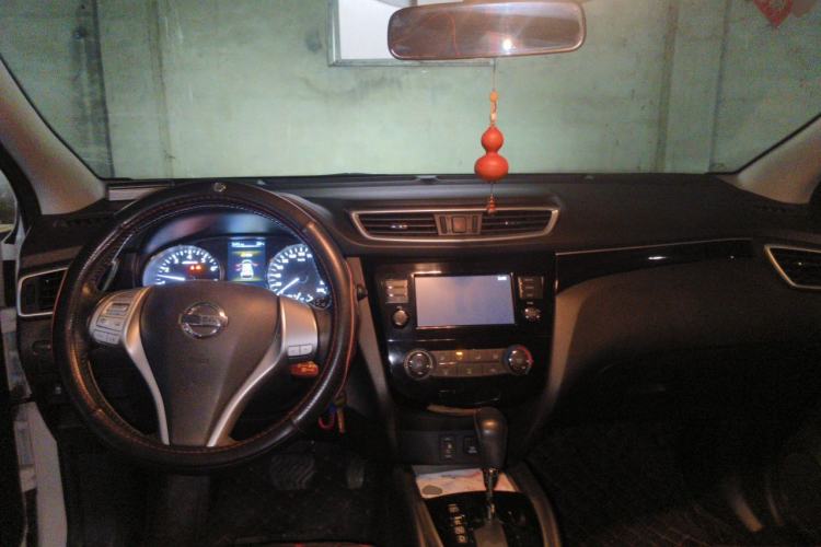 Used Nissan Qashqai 2017 2.0L CVT Smart Enjoyment Version China VI Standard Center Console