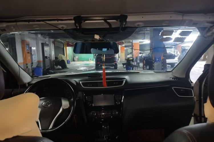 Used Nissan Qashqai 2017 2.0L CVT Smart Enjoyment Version China VI Standard Center Console