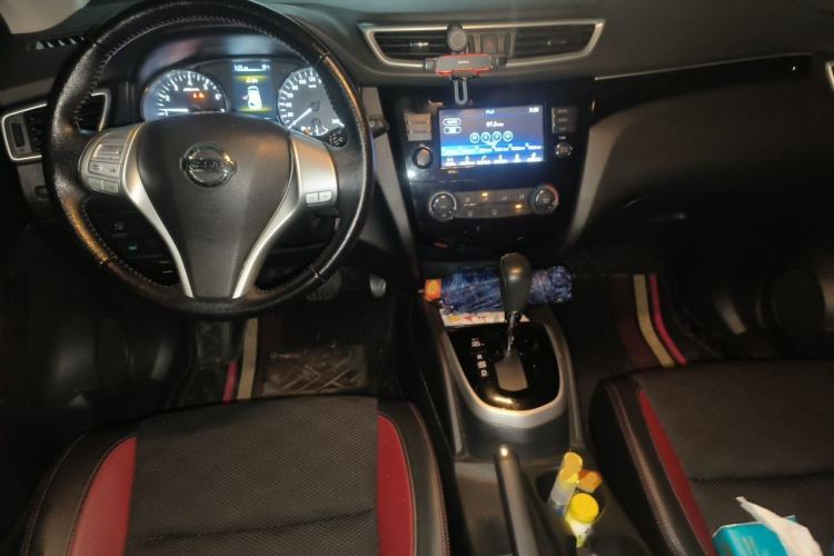 Used Nissan Qashqai 2017 2.0L CVT Smart Enjoyment Version China V Standard Center Console