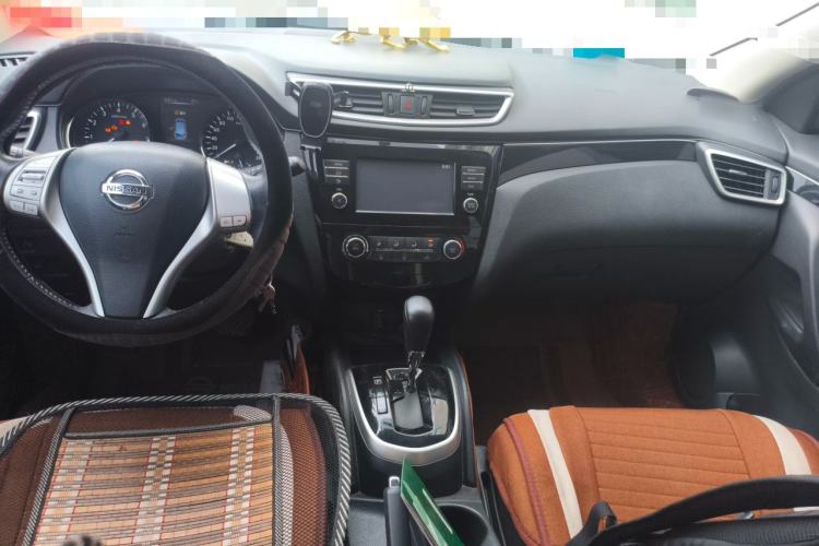 Used Nissan Qashqai 2017 2.0L CVT Smart Enjoyment Version China V Standard Center Console