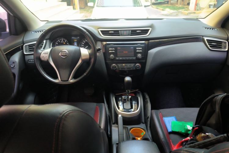 Used Nissan Qashqai 2017 2.0L CVT Luxury Edition China V Standard Center Console