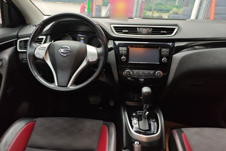 Used Nissan Qashqai 2017 2.0L CVT Smart Enjoyment Version China V Standard Center Console