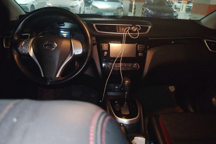 Used Nissan Qashqai 2017 2.0L CVT Smart Enjoyment Version China V Standard Center Console