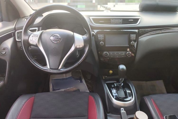 Used Nissan Qashqai 2017 2.0L CVT Smart Enjoyment Version China V Standard Center Console