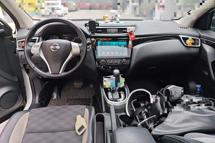 Used Nissan Qashqai 2017 2.0L CVT Luxury Edition China V Standard Center Console
