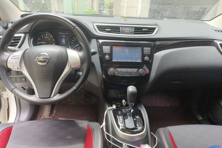 Used Nissan Qashqai 2017 2.0L CVT Smart Enjoyment Version China V Standard Center Console