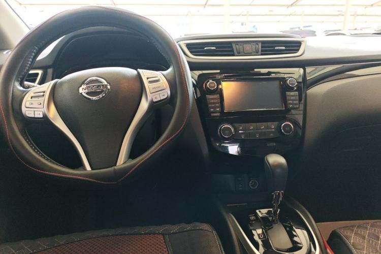 Used Nissan Qashqai 2017 2.0L CVT Flagship Edition China V Standard Center Console