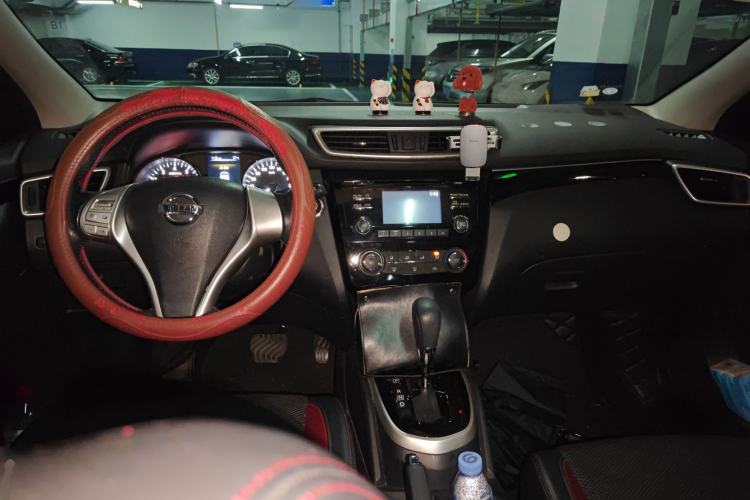 Used Nissan Qashqai 2017 2.0L CVT Luxury Edition China V Standard Center Console