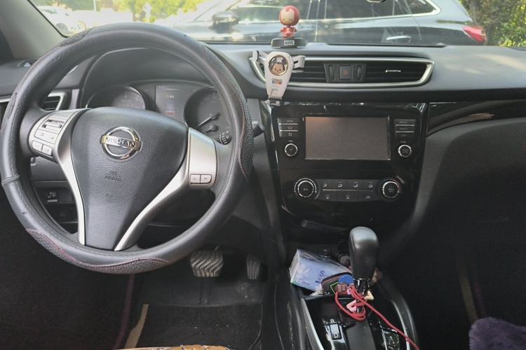 Used Nissan Qashqai 2017 2.0L CVT Elite Edition China V Standard Center Console