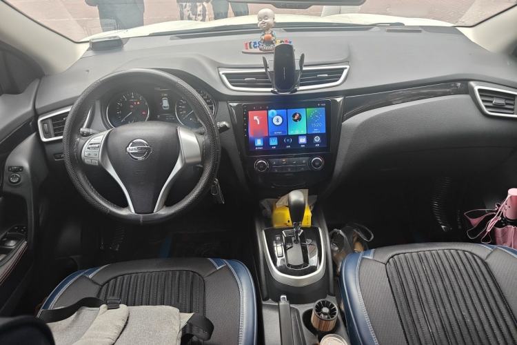 Used Nissan Qashqai 2017 2.0L CVT Elite Edition China V Standard Center Console
