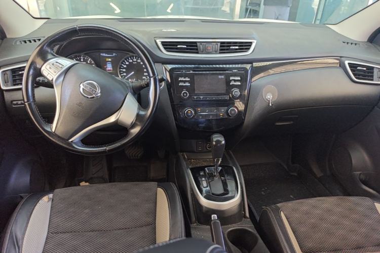 Used Nissan Qashqai 2017 2.0L CVT Luxury Edition China V Standard Center Console