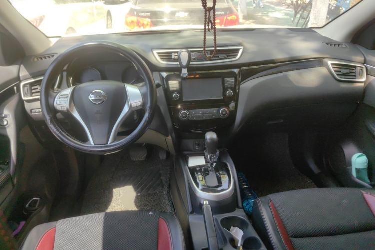 Used Nissan Qashqai 2017 2.0L CVT Smart Enjoyment Version China V Standard Center Console