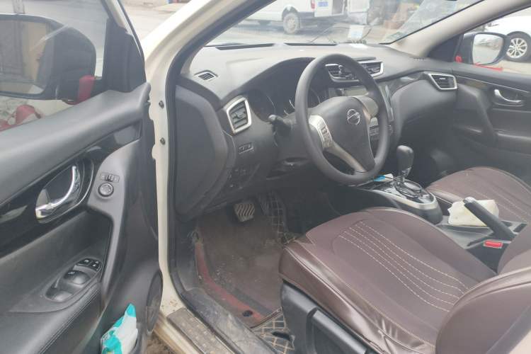 Used Nissan Qashqai 2017 2.0L CVT Elite Edition China V Standard Driver Seat