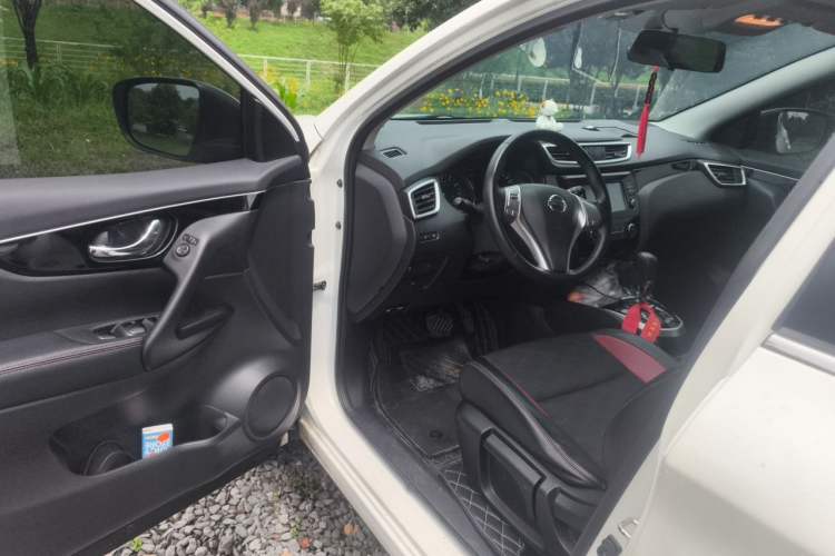Used Nissan Qashqai 2017 2.0L CVT Smart Enjoyment Version China V Standard Driver Seat