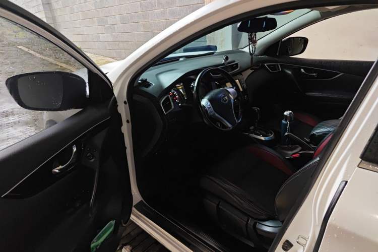 Used Nissan Qashqai 2017 2.0L CVT Smart Enjoyment Version China V Standard Driver Seat