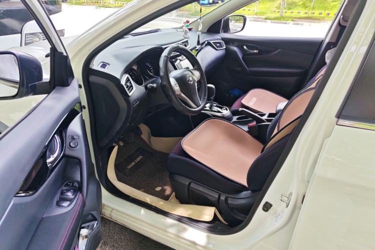 Used Nissan Qashqai 2017 2.0L CVT Elite Edition China V Standard Driver Seat