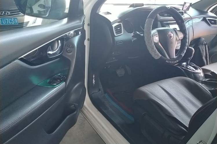 Used Nissan Qashqai 2017 2.0L CVT Smart Enjoyment Version China V Standard Driver Seat