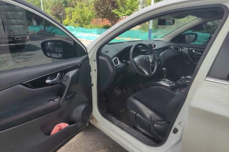 Used Nissan Qashqai 2017 2.0L CVT Elite Edition China V Standard Driver Seat
