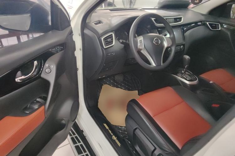 Used Nissan Qashqai 2017 2.0L CVT Elite Edition China V Standard Driver Seat