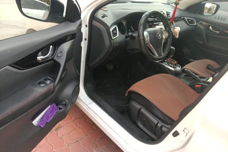 Used Nissan Qashqai 2017 2.0L CVT Elite Edition China V Standard Driver Seat
