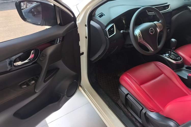 Used Nissan Qashqai 2017 2.0L CVT Elite Edition China V Standard Driver Seat