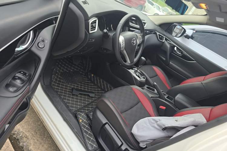 Used Nissan Qashqai 2017 2.0L CVT Smart Enjoyment Version China V Standard Driver Seat