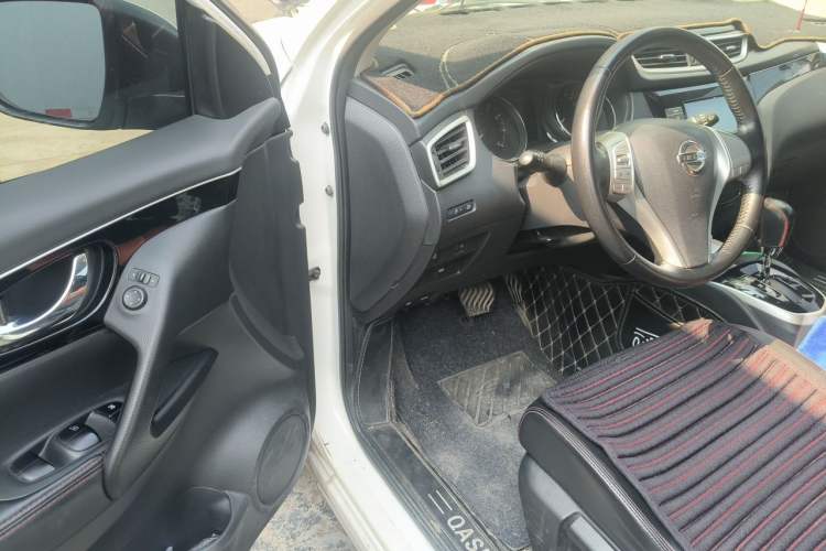 Used Nissan Qashqai 2017 2.0L CVT Smart Enjoyment Version China V Standard Driver Seat