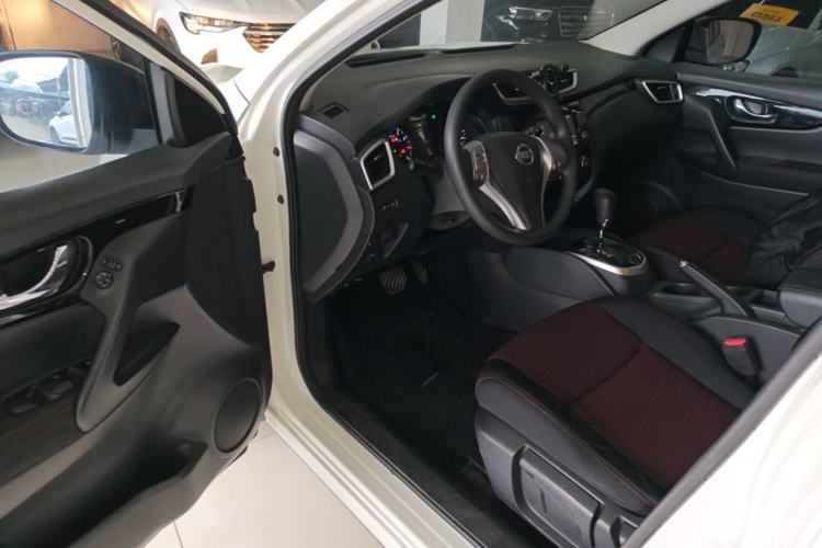 Used Nissan Qashqai 2017 2.0L CVT Elite Edition China V Standard Driver Seat