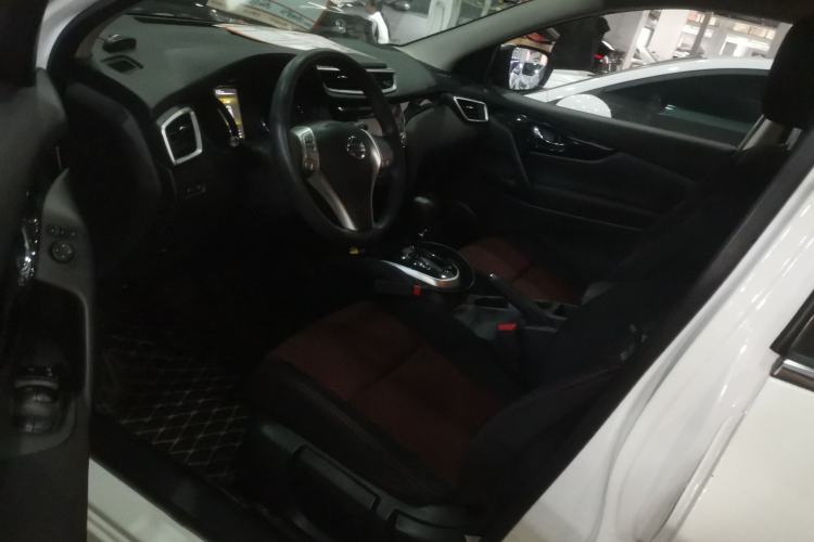 Used Nissan Qashqai 2017 2.0L CVT Elite Edition China V Standard Driver Seat