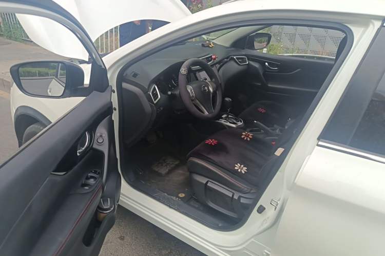 Used Nissan Qashqai 2017 2.0L CVT Elite Edition China V Standard Driver Seat