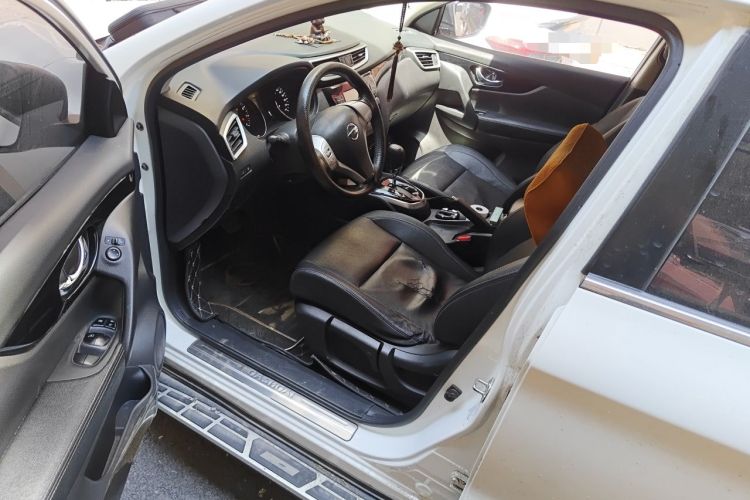 Used Nissan Qashqai 2017 2.0L CVT Elite Edition China V Standard Driver Seat