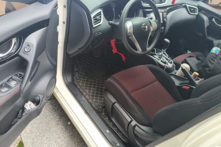 Used Nissan Qashqai 2017 2.0L CVT Elite Edition China V Standard Driver Seat
