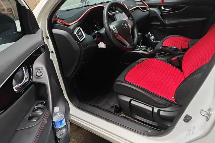 Used Nissan Qashqai 2017 2.0L CVT Smart Enjoyment Version China V Standard Driver Seat