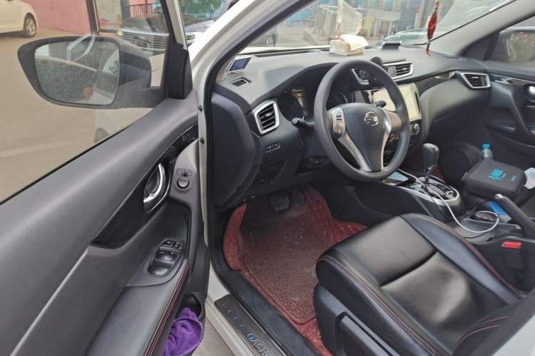 Used Nissan Qashqai 2017 2.0L CVT Elite Edition China V Standard Driver Seat