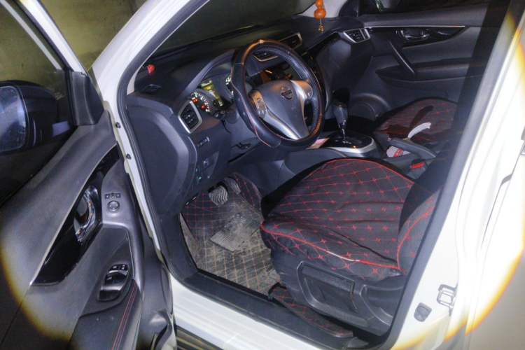 Used Nissan Qashqai 2017 2.0L CVT Smart Enjoyment Version China VI Standard Driver Seat