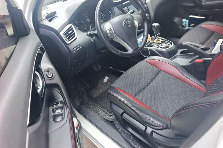 Used Nissan Qashqai 2017 2.0L CVT Elite Edition China V Standard Driver Seat