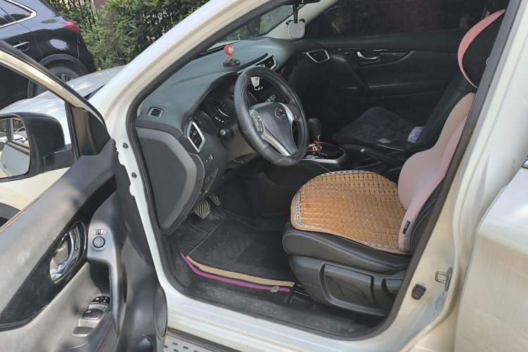 Used Nissan Qashqai 2017 2.0L CVT Elite Edition China V Standard Driver Seat