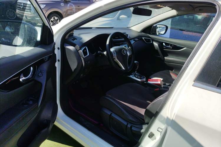 Used Nissan Qashqai 2017 2.0L CVT Smart Enjoyment Version China V Standard Driver Seat