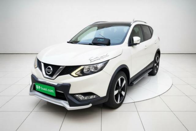 Nissan Qashqai 2017 2.0L CVT Luxury Edition China V Standard с пробегом