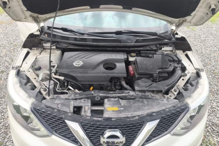 Used Nissan Qashqai 2017 2.0L CVT Smart Enjoyment Version China V Standard Engine Bay