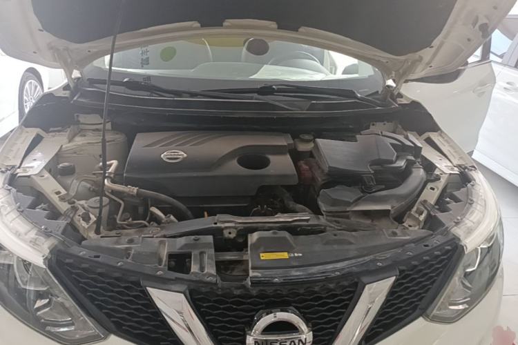 Used Nissan Qashqai 2017 2.0L CVT Smart Enjoyment Version China V Standard Engine Bay