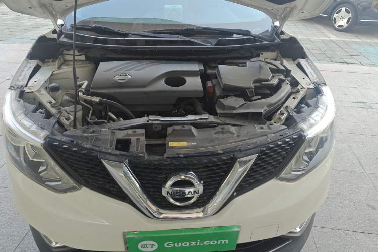 Used Nissan Qashqai 2017 2.0L CVT Smart Enjoyment Version China V Standard Engine Bay